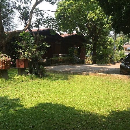 Ban Suan Klang Muang Resort Мэхонгсон Экстерьер фото